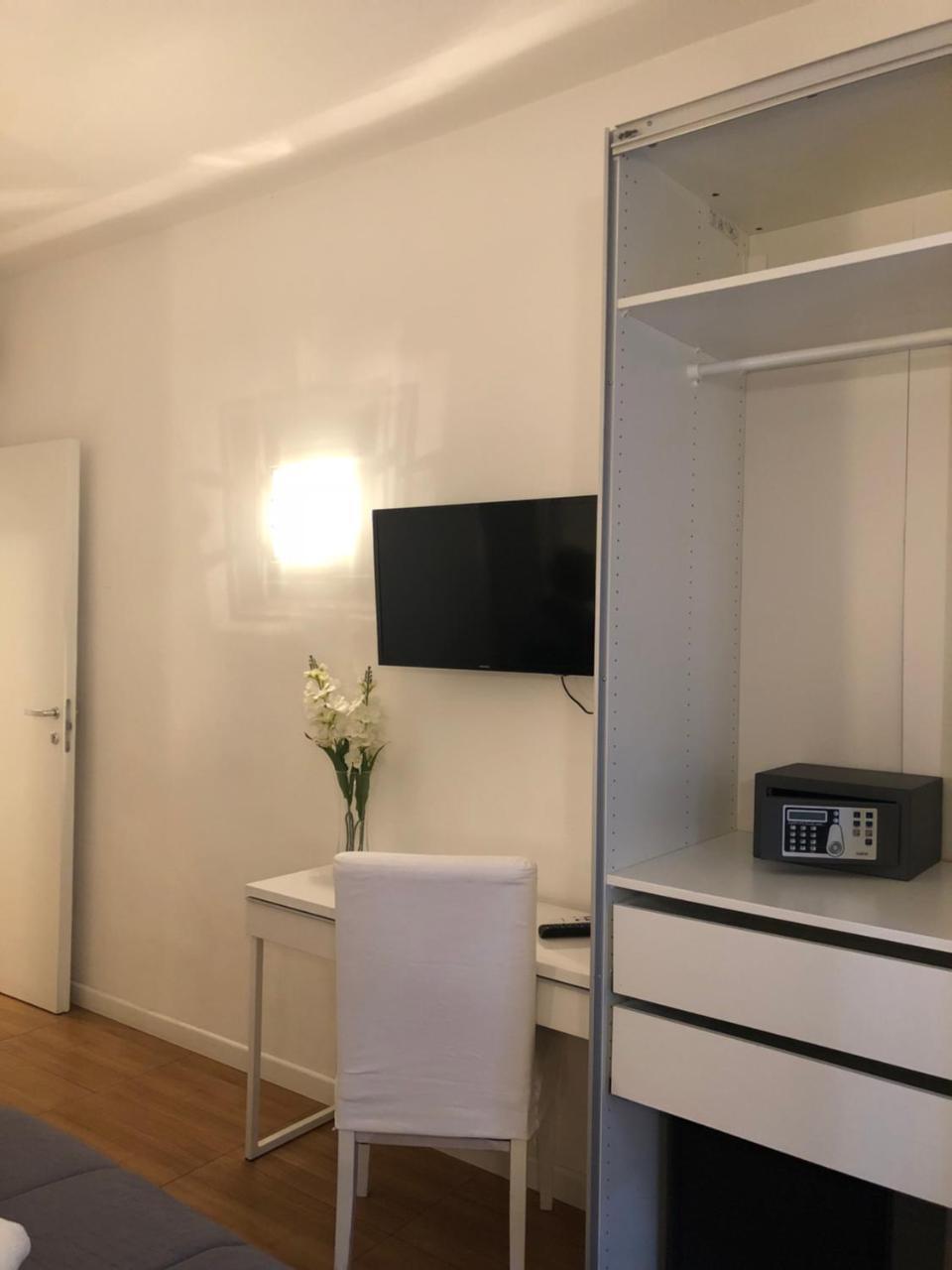 Residenza Giulia Al Colosseo Rome Luaran gambar