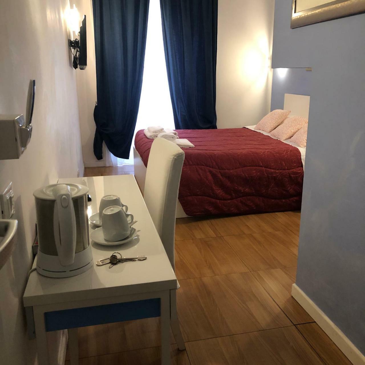 Residenza Giulia Al Colosseo Rome Luaran gambar